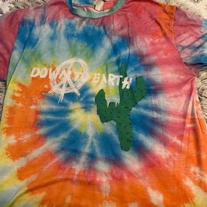 Down to earth graphic t